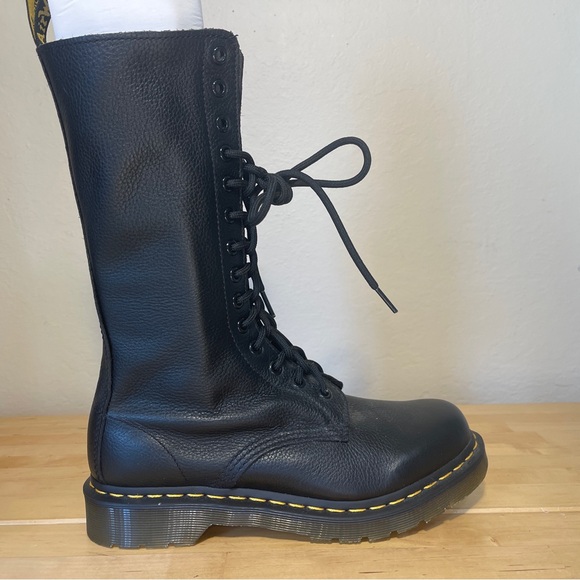 Dr. Martens Shoes - Dr. Martens 1B99 Virginia Leather Mid Calf Boots